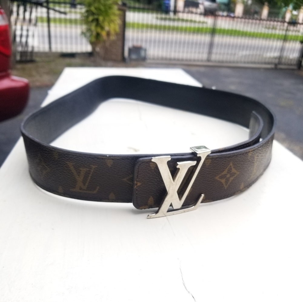 Louis Vuitton Reversible belt